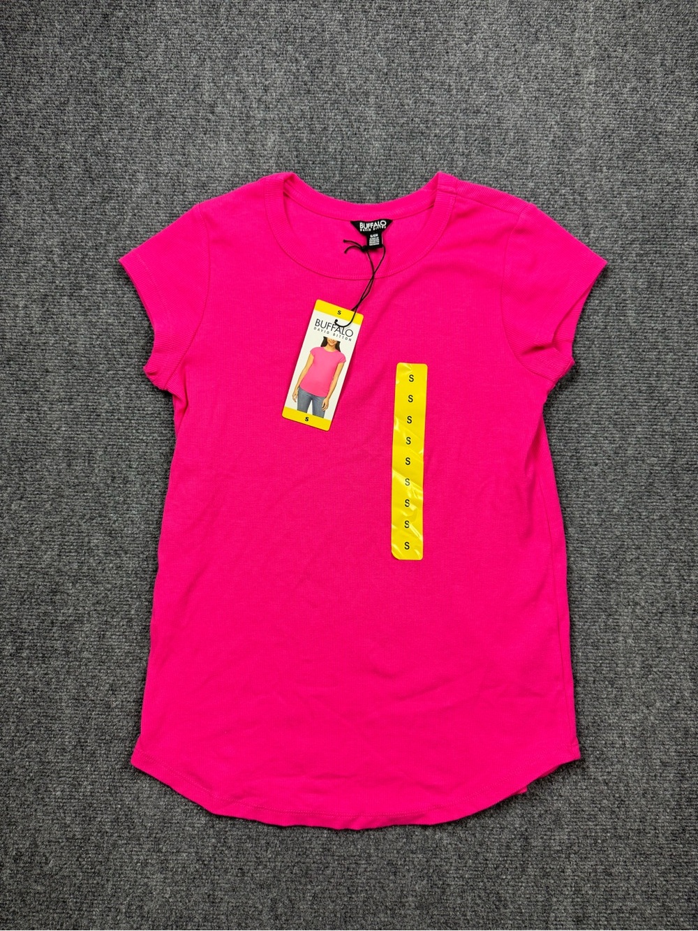 New Buffalo David Bitton Women's Short Sleeve Tee Shirt Size Small Rose Red